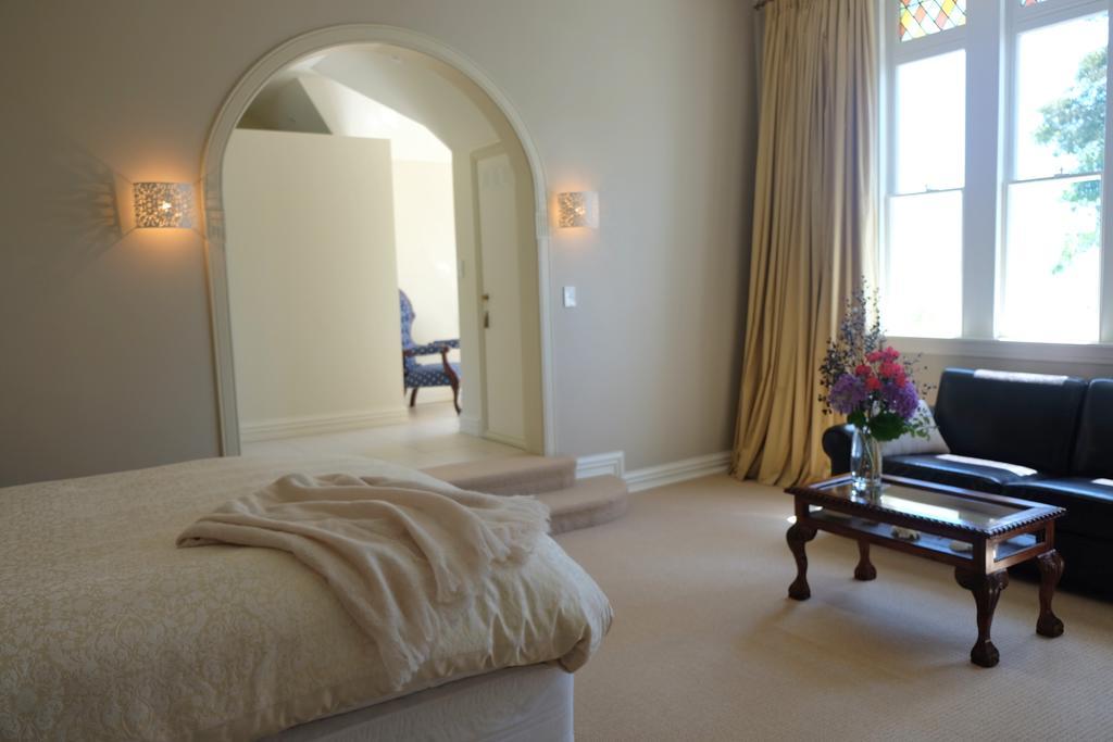أكارو Oinako Bed & Breakfast الغرفة الصورة